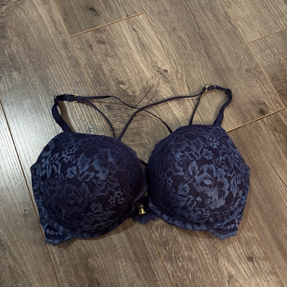 LaSenza Beyond Sexy Bra 36DDD front opening